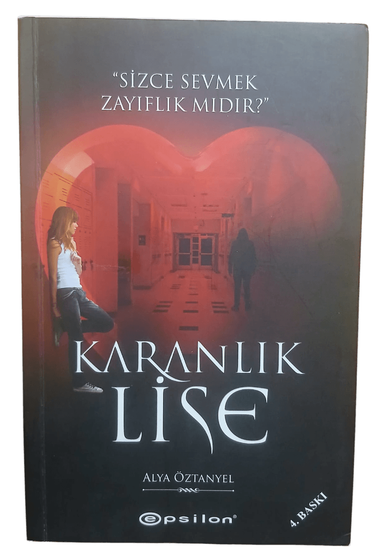 karanlık lise-Photoroom Karanlık Lise-Alya Öztanyel - Görsel 1