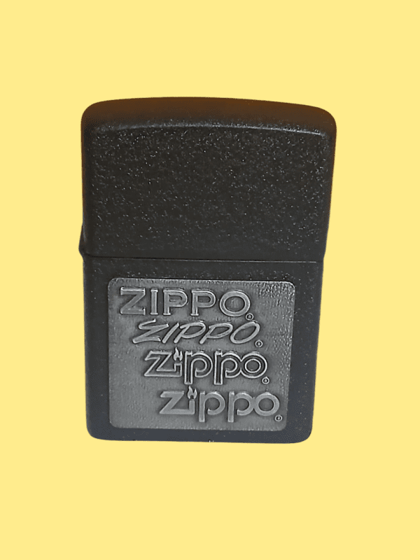 Orijinal Zippo 4 Amblemli Klasik Çakmak Siyah+Zippo 125 Ml Benzin Hediye