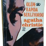 Ölüm Kapıda Bekliyordu-Agatha Christie