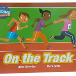 On The Track-Claire Llewellyn,Mark Ruffle (İngilizce Hikaye)